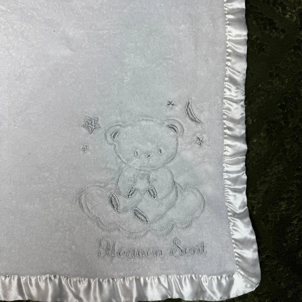 Heaven Sent White Plush Baby Blanket Teddy Bear Moon Stars Satin Ruffle Trim